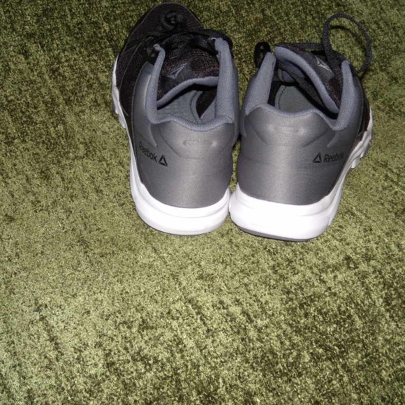 Reebok Trainette 10MT Cross Trainer - Picture 3 of 8